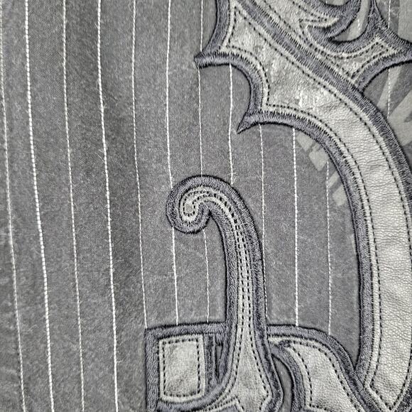 Y2K Southpole Men's XXL Applique Button Down Black White Pinstripe Streetwear - Picture 3 of 8